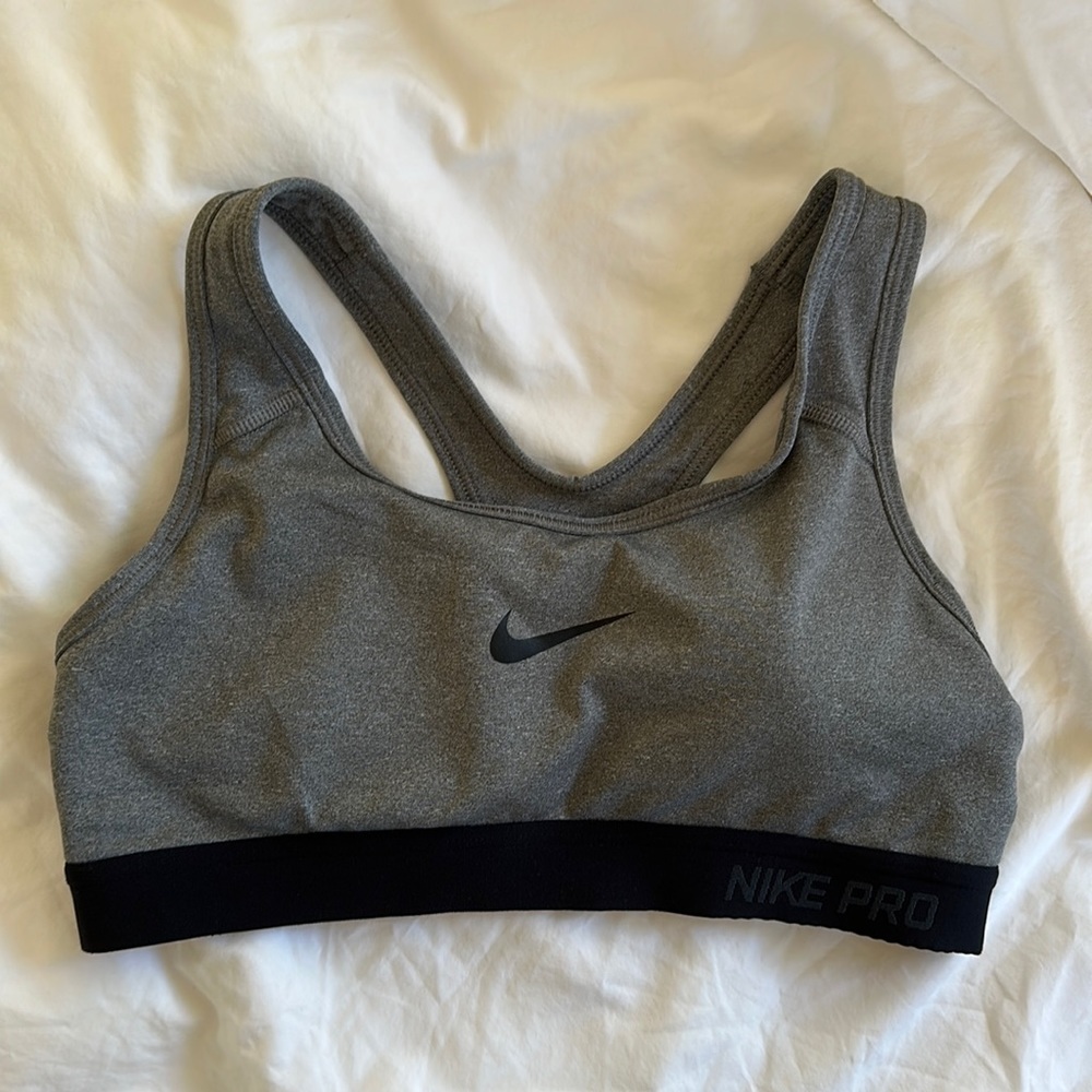 Women’s Nike Pro Dri-Fir sports bra